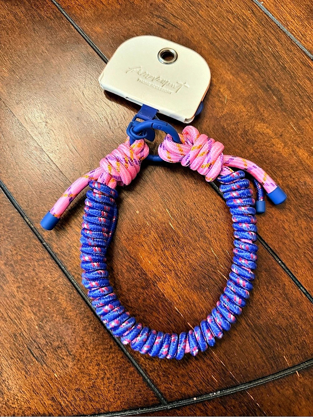 Free people Key chain clip Blue & Pink